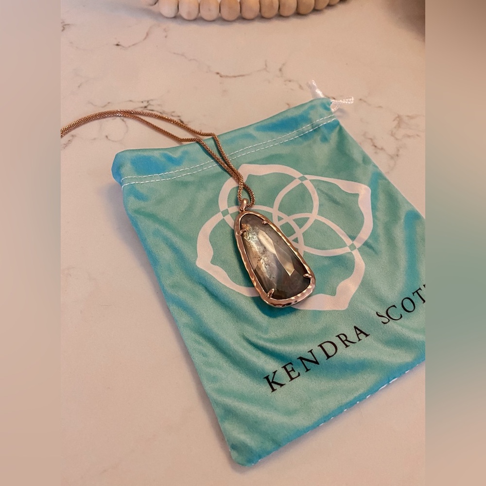 Kendra Scott Crystal Grey Illusion Necklace in Rose Gold